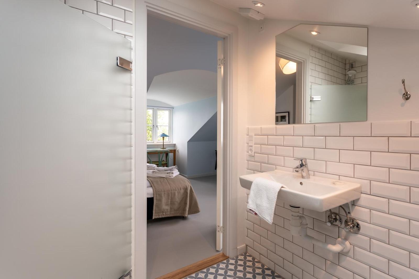 Rodvig Kro Og Badehotel Buitenkant foto